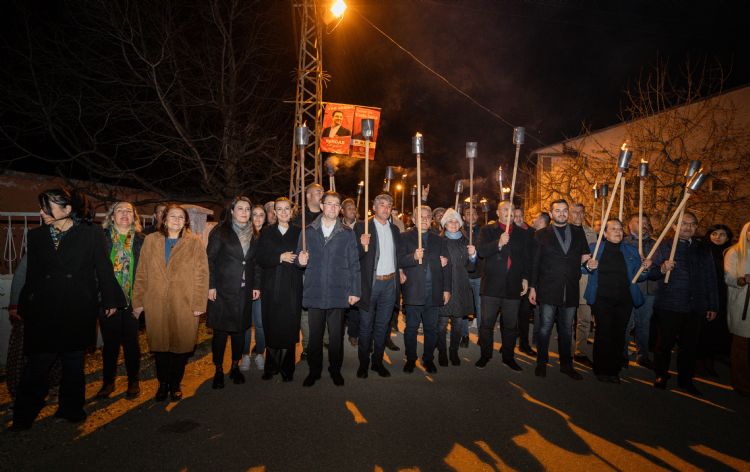 Kurtulu cokusu sokaklara tat