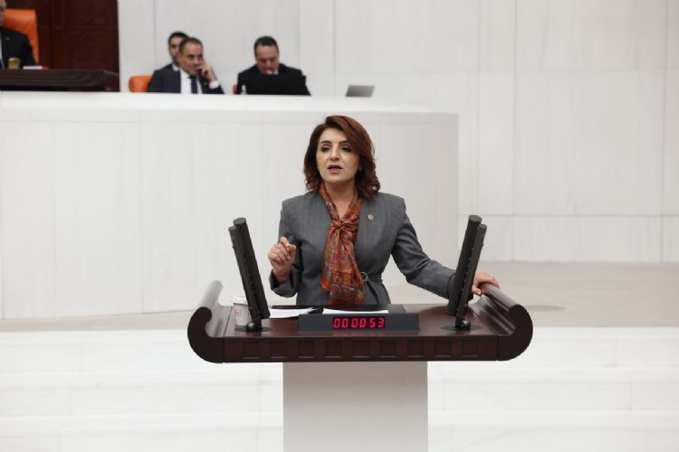 �Vatanda� borca, devlet faize �al���yor�