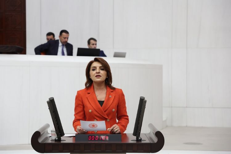 �Mersin D400 karayolu �l�m�n yolu olmamal��