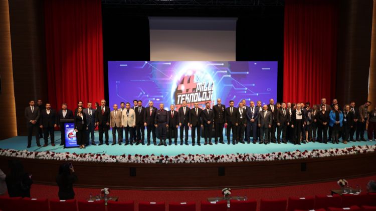 Milli teknoloji hamlesi i�in Mersin�de stratejik zirve