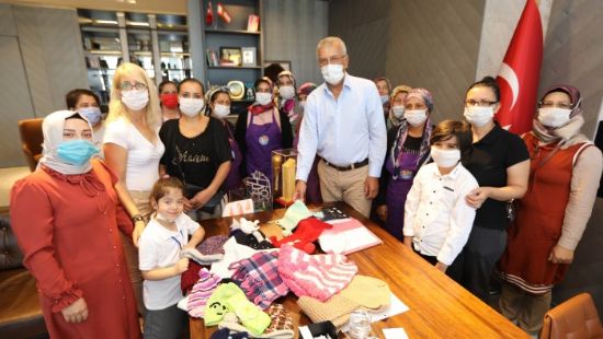 Mezitli�nin �retici kad�nlar�ndan �rnek davran��