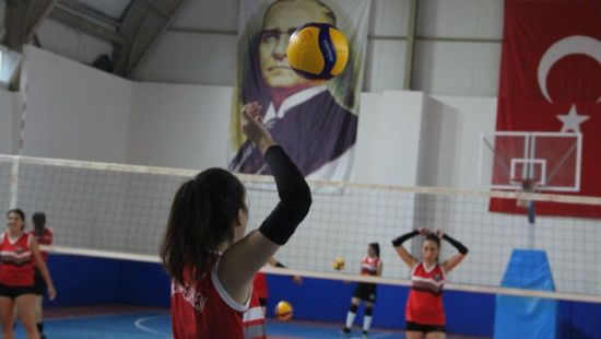 Voleybolda 2. hafta heyecan�
