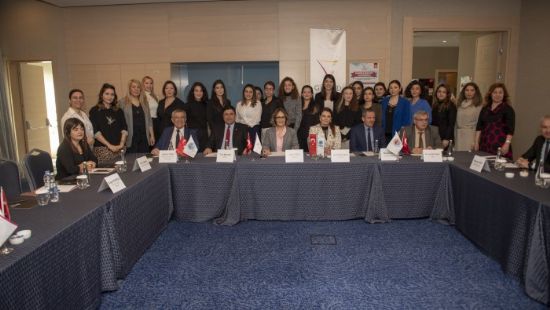 Giri�imci kad�nlar�n i� fikirleri yar���yor