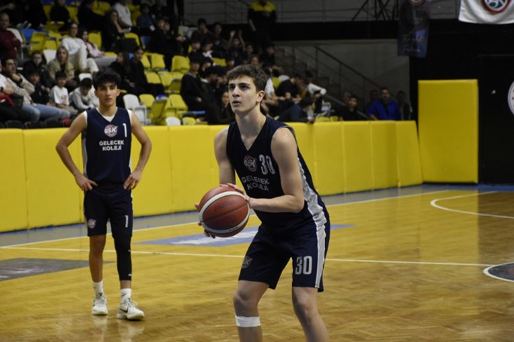 Gen�lerimiz milli tak�mda