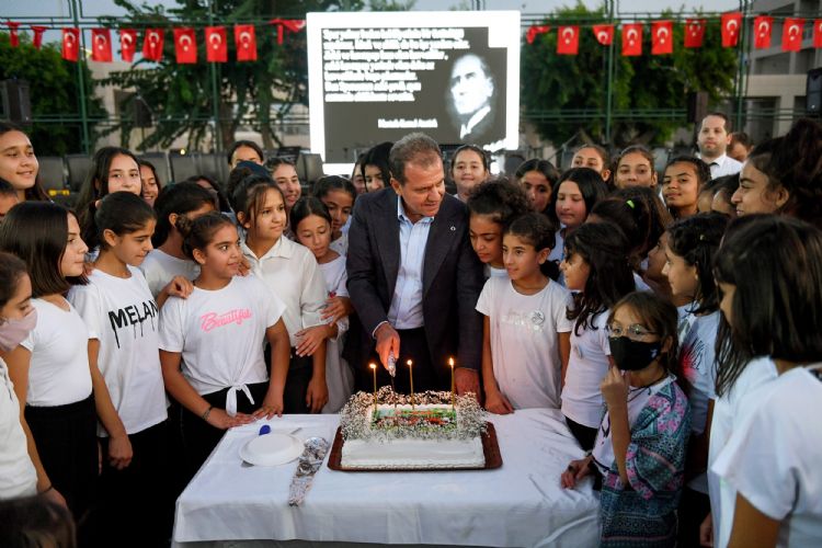 Bakan Seer, Kr iekleri ve aileleriyle bir araya geldi
