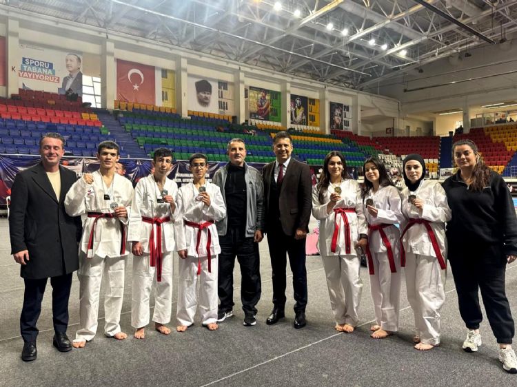 Madalyalar� toplad�k