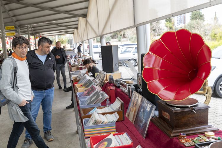 Antika Pazarnda gemie yolculuk