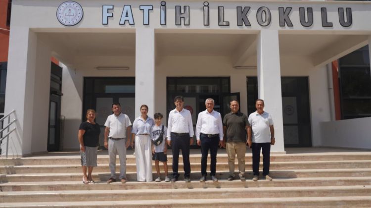 Fatih �lkokulu yeni e�itim y�l�na haz�rlan�yor
