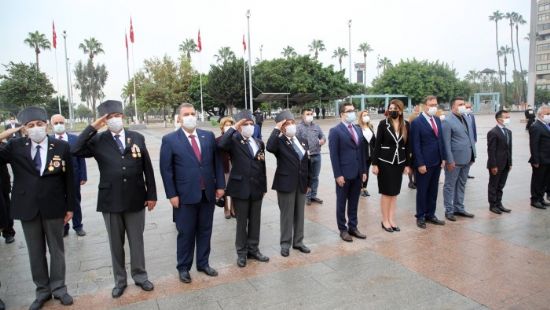 KKTC�nin 37. kurulu� y�l d�n�m� Mersin�de t�renle kutland�