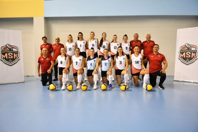 MBB Kadn Voleybol takm iki sefer geriye dt ma hrsyla kazand