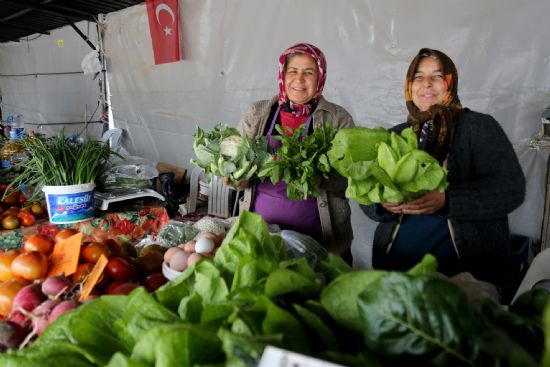 Kadnlar retiyor, gvenle tketiliyor