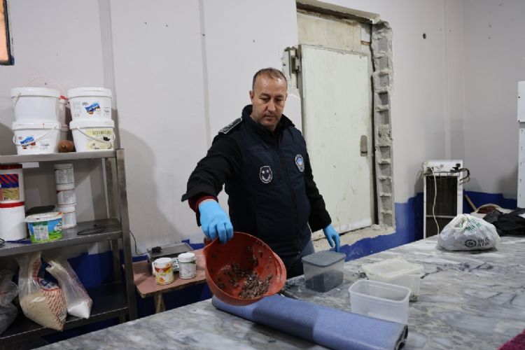 Sa�l�ks�z �retim yapan i�letme m�h�rlendi