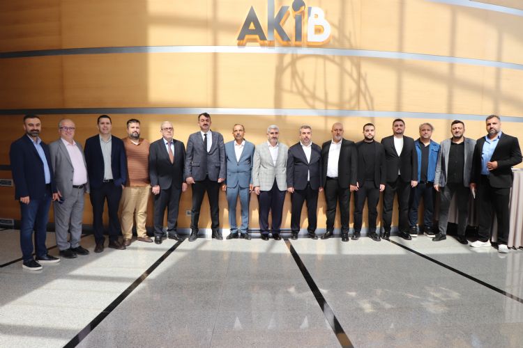 Mineral yak�tlar ve plastikler ihracat� s�rtlad�