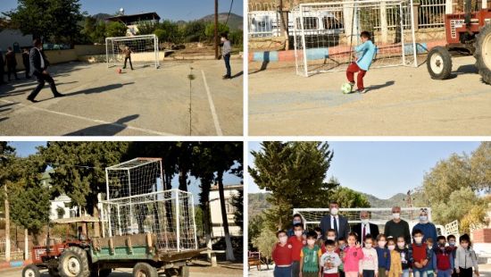K�y okullar�na futbol topu ve kale dire�i hediye edildi