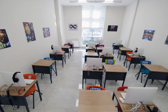 Yeniehir Belediyesi’nden EBA destek noktas