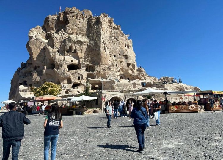 Sosyal medya zerinden bavurdular <br> Kapadokya turunu kaptlar