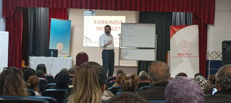 Velilere y�nelik psikoloji semineri d�zenlendi