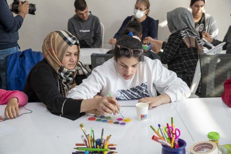 ’Sosyal Uyum Projesi’ tm kesimleri bir araya getiriyor  