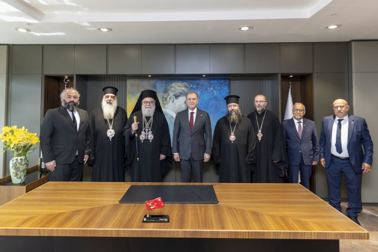 ��Mersin�deki insan �e�itlili�i, bizim zenginli�imiz�