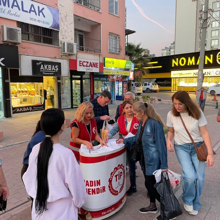 Okullarda bir n cretsiz yemek kampanyas balatan TP: Yzde 1,5 yeter!