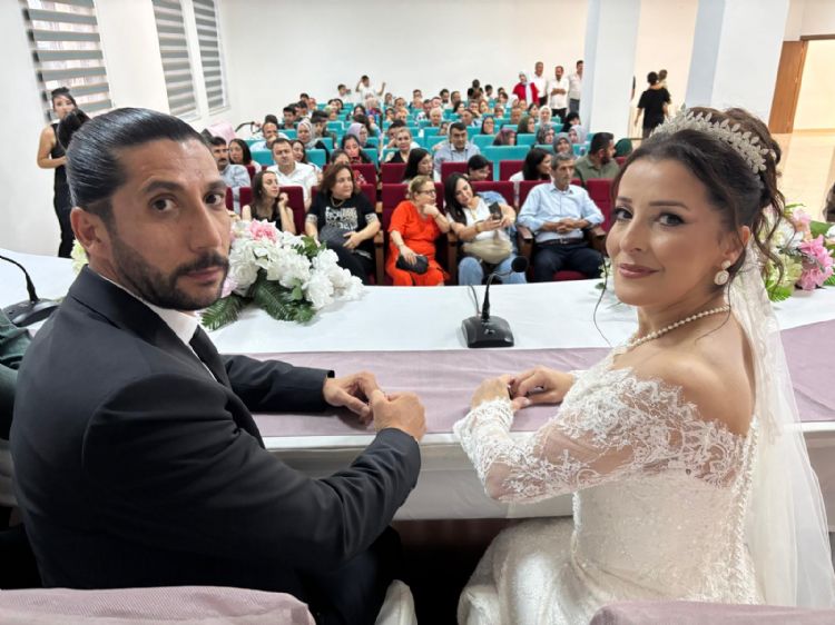 �zel tarihte nikah maratonu