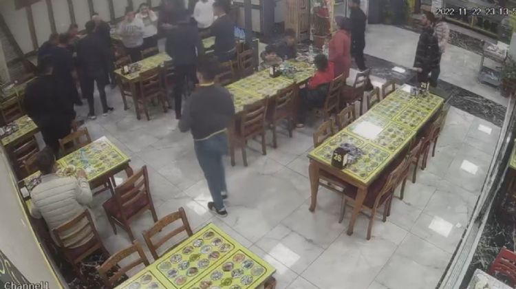 Nefes borusuna yemek kaan kadn, restoran sahibi kurtard