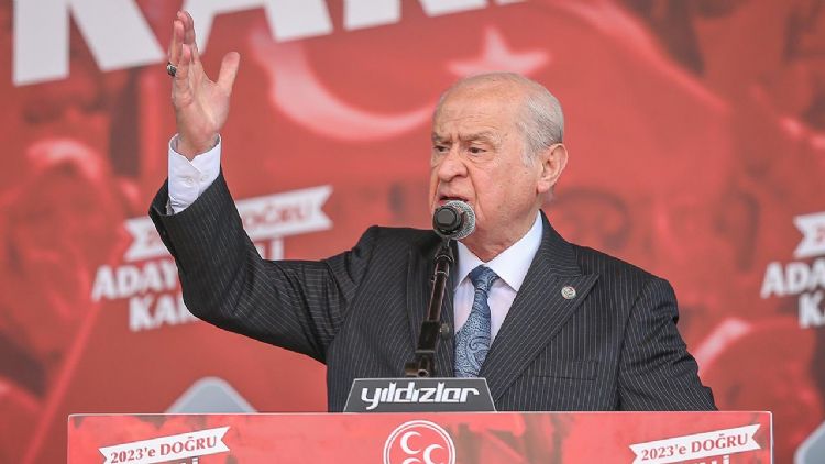 MHP, mitinglere Mersinden balyor