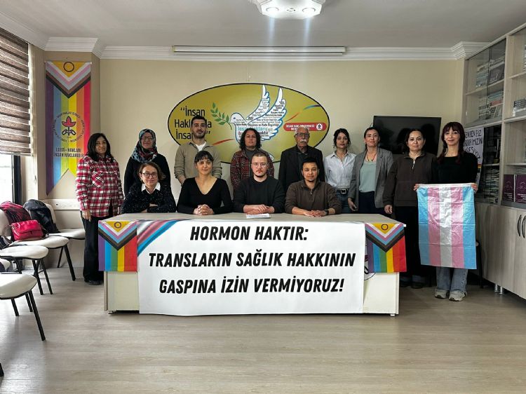 Mersin�de trans haklar� i�in ortak a��klama